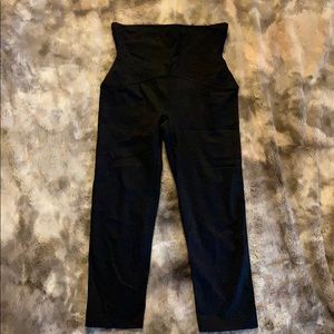 Spanx High Waisted Crop; sz MEDIUM